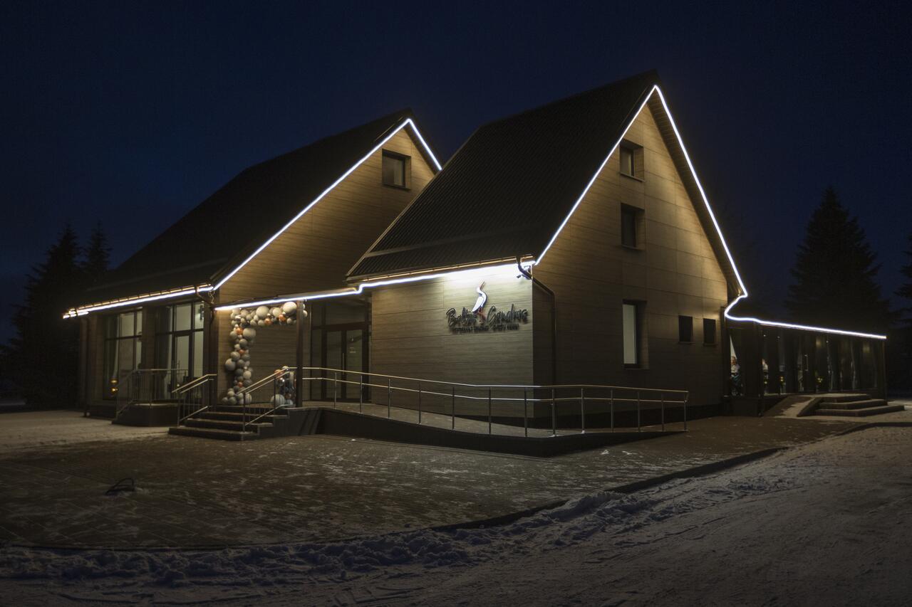 Baltas Gandras Hotel Naisiai Kültér fotó